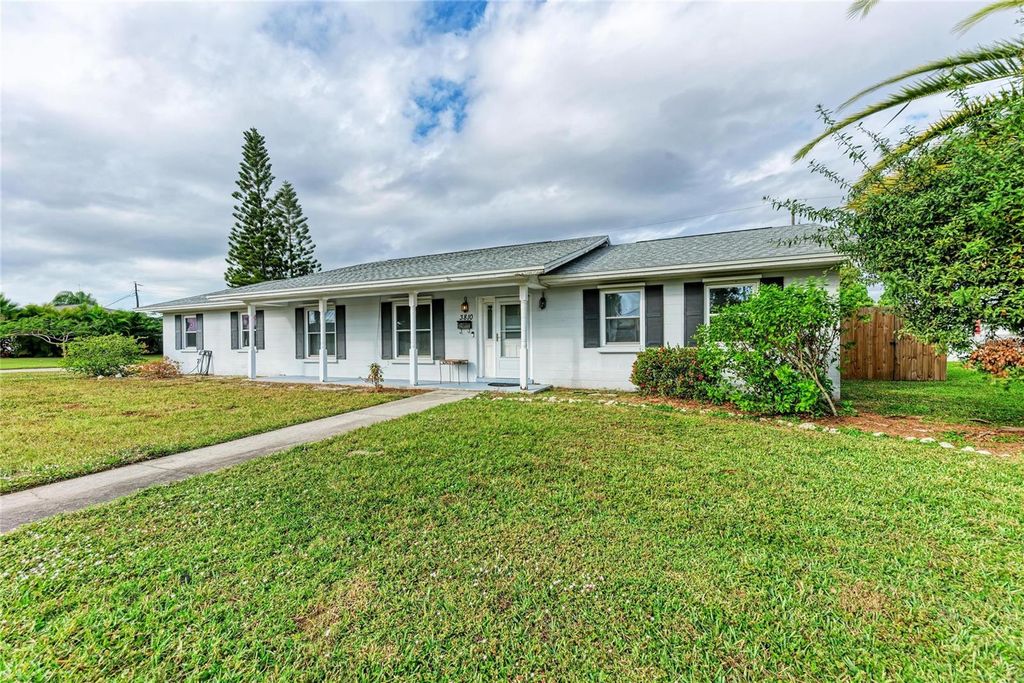 Photo of 3810 18th Avenue W, Bradenton, FL 34205 (MLS # A4675682)