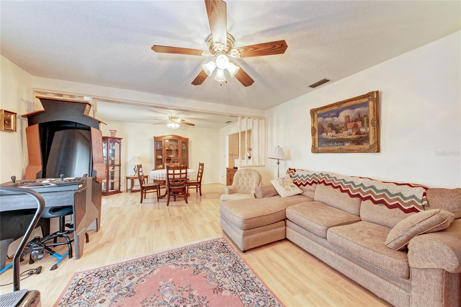 COUNTRY CLUB HEIGHTS FIRST ADD - Residential