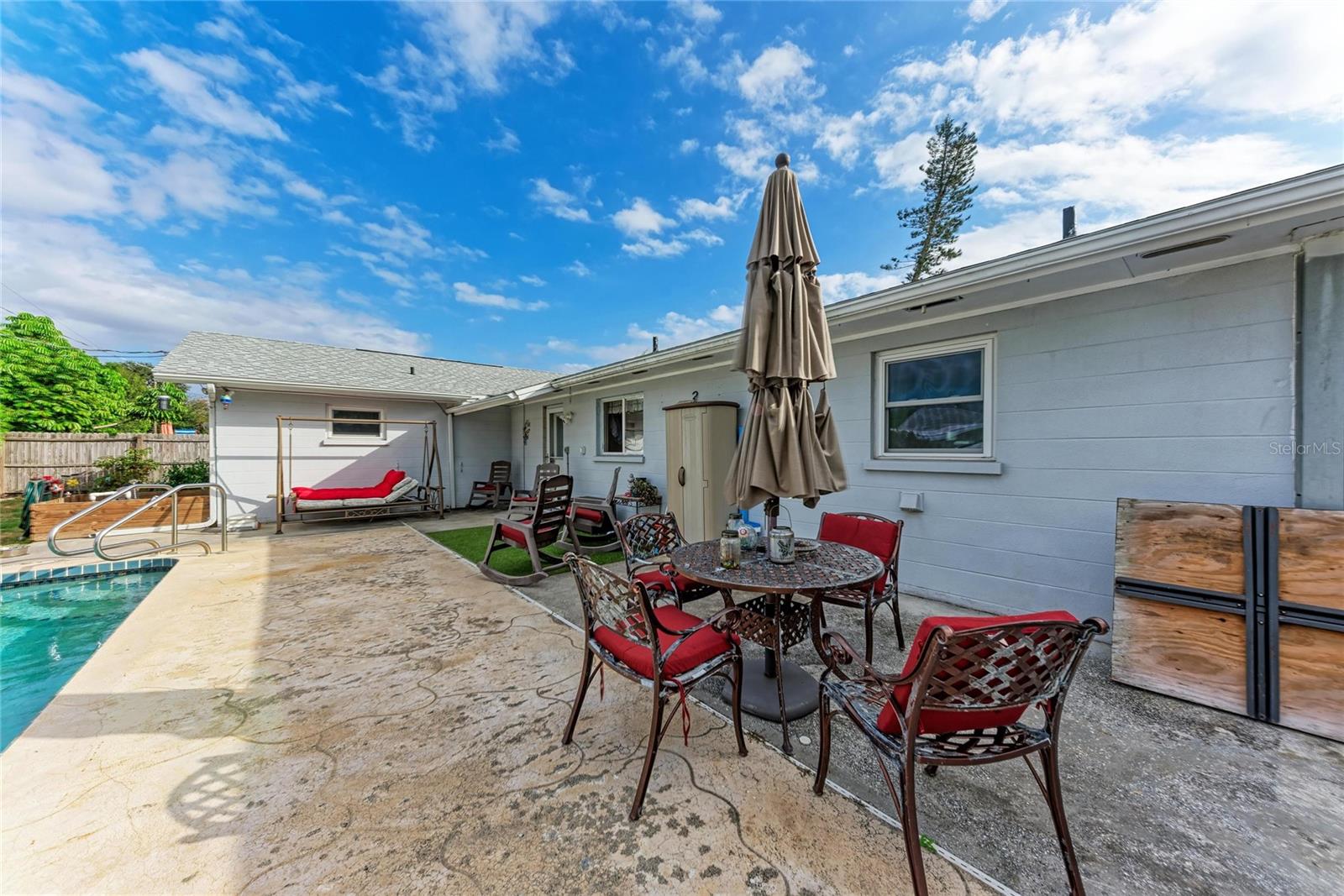 COUNTRY CLUB HEIGHTS FIRST ADD - Residential