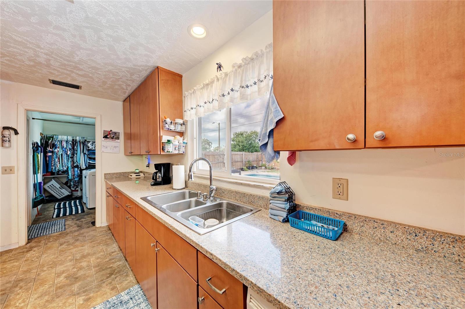 COUNTRY CLUB HEIGHTS FIRST ADD - Residential