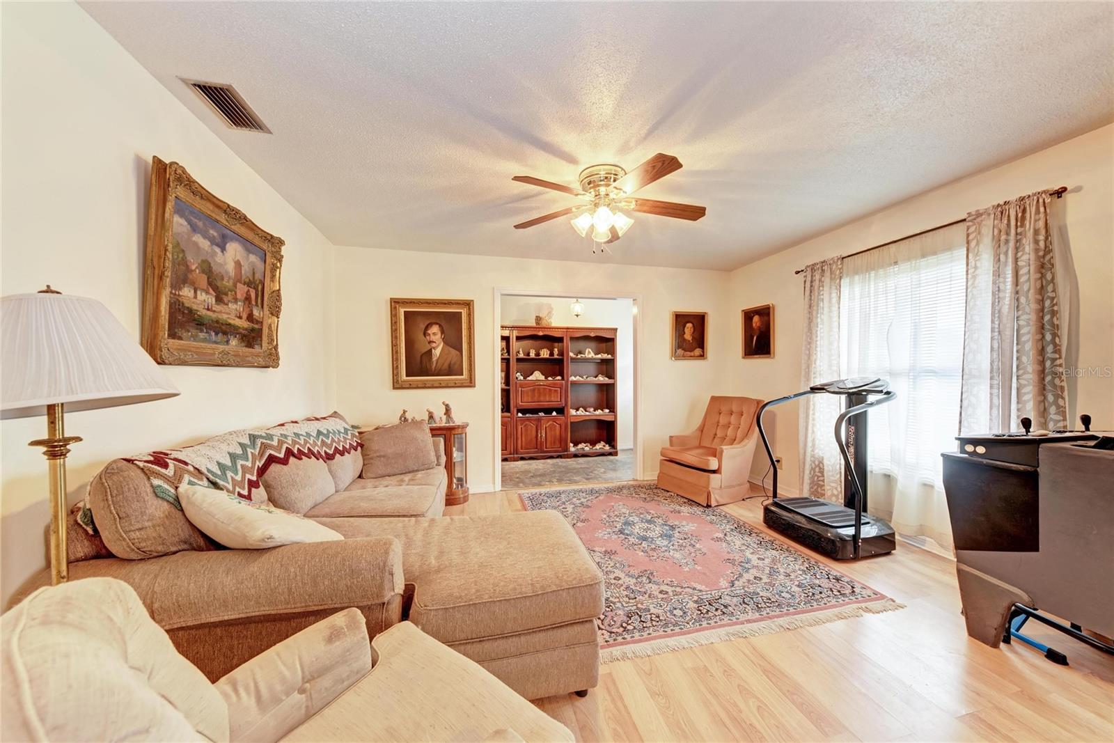 COUNTRY CLUB HEIGHTS FIRST ADD - Residential