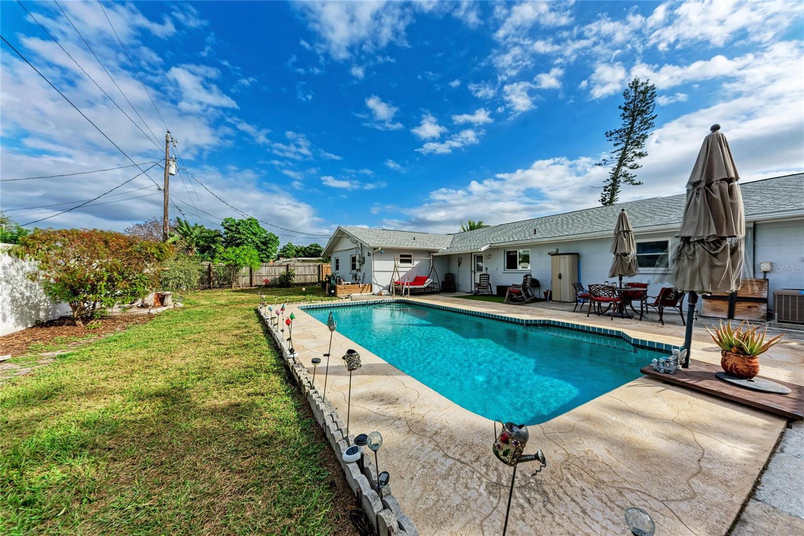 COUNTRY CLUB HEIGHTS FIRST ADD - Residential