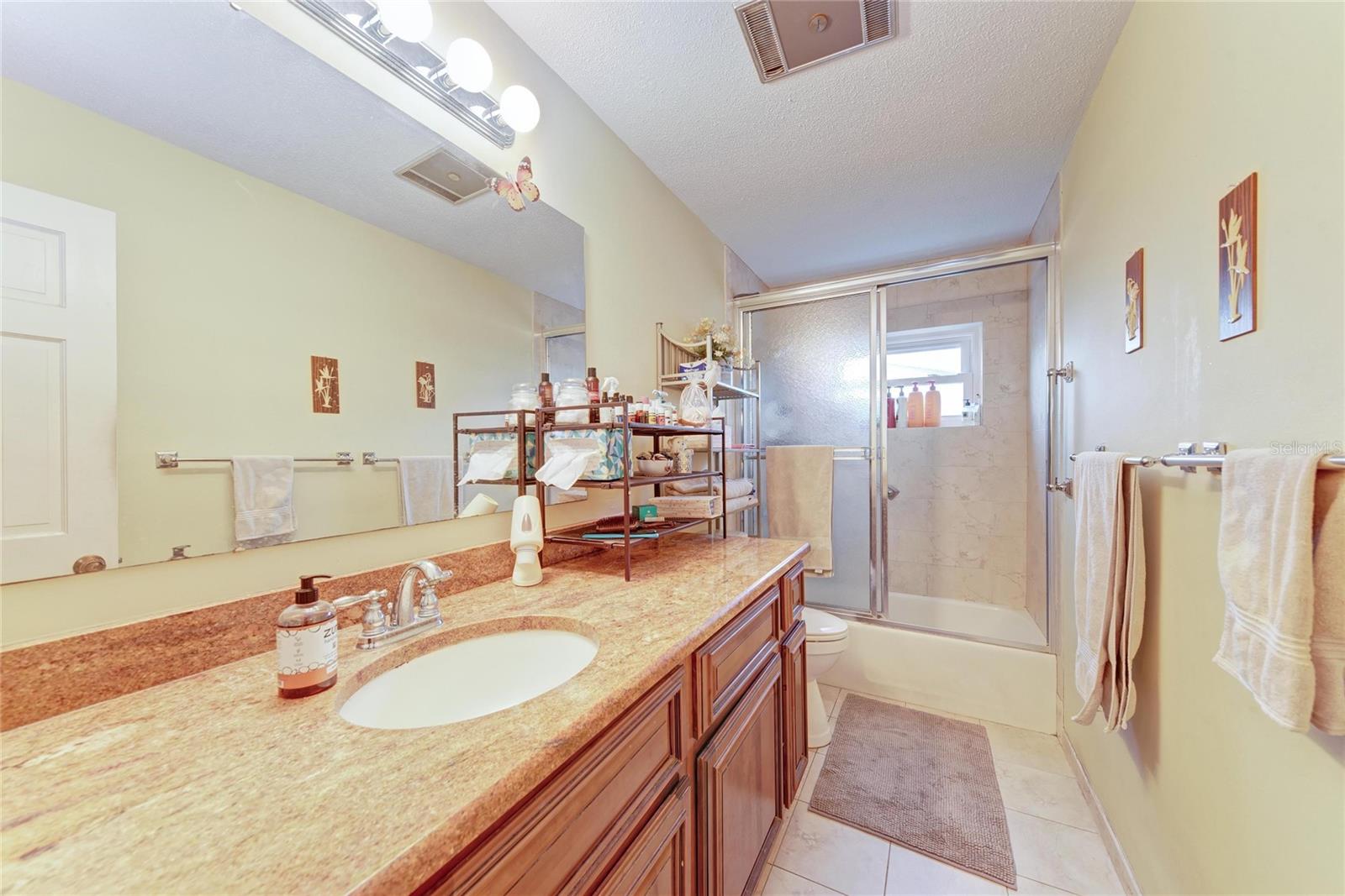 COUNTRY CLUB HEIGHTS FIRST ADD - Residential