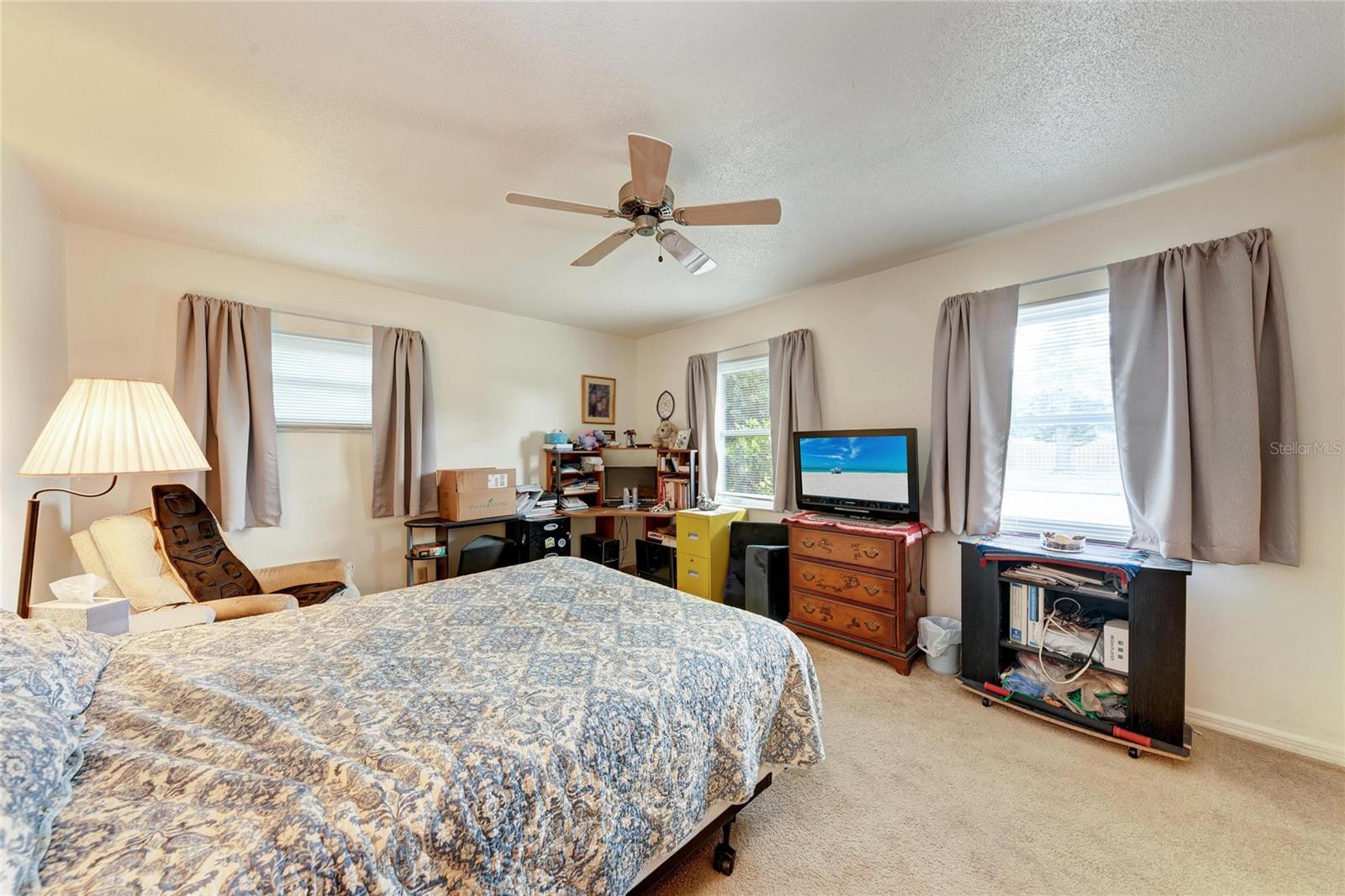 COUNTRY CLUB HEIGHTS FIRST ADD - Residential