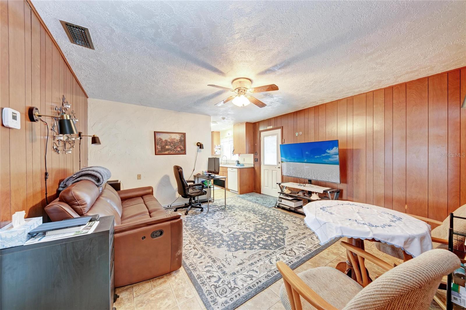 COUNTRY CLUB HEIGHTS FIRST ADD - Residential