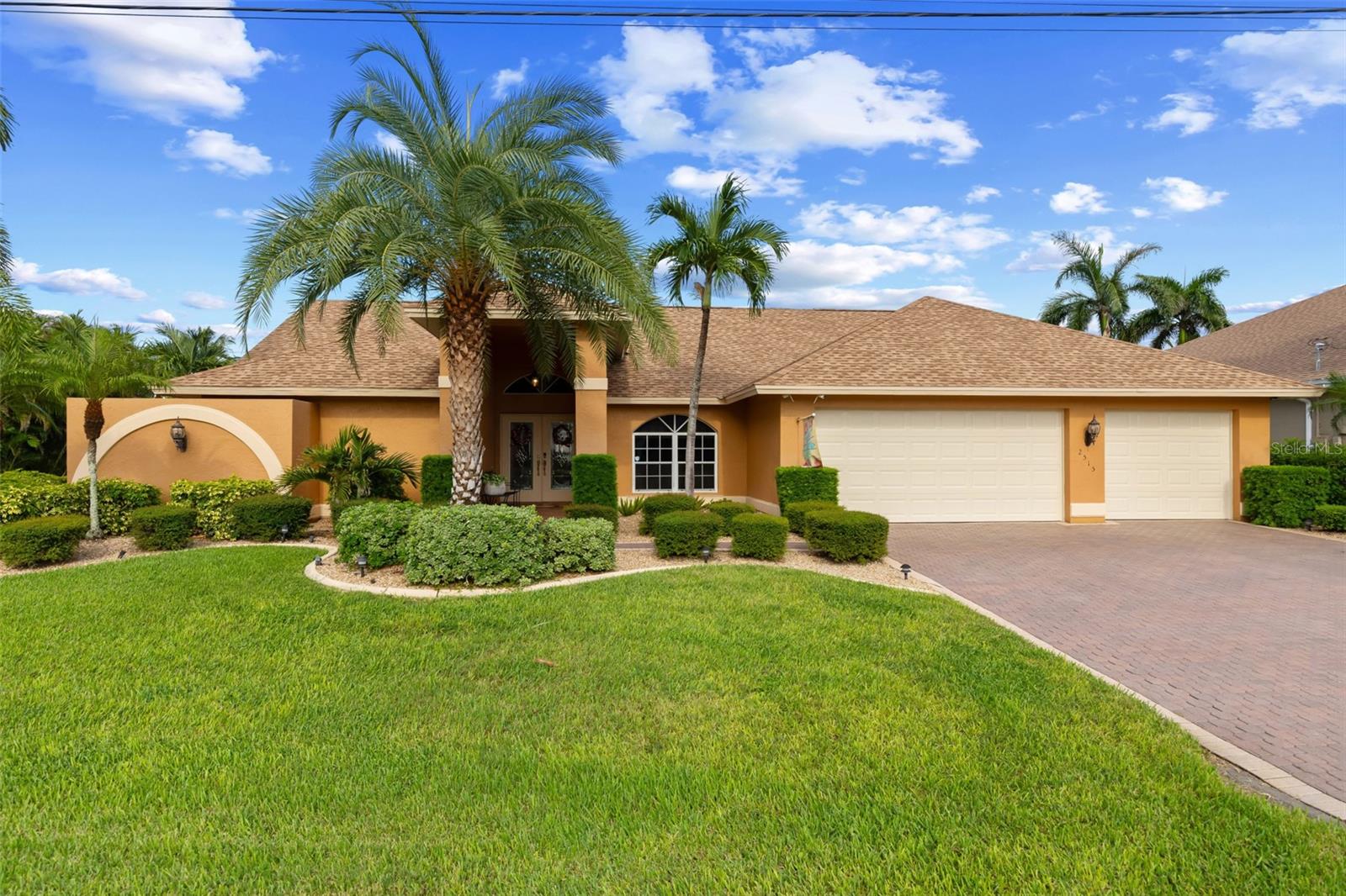 CAPE CORAL - Residential