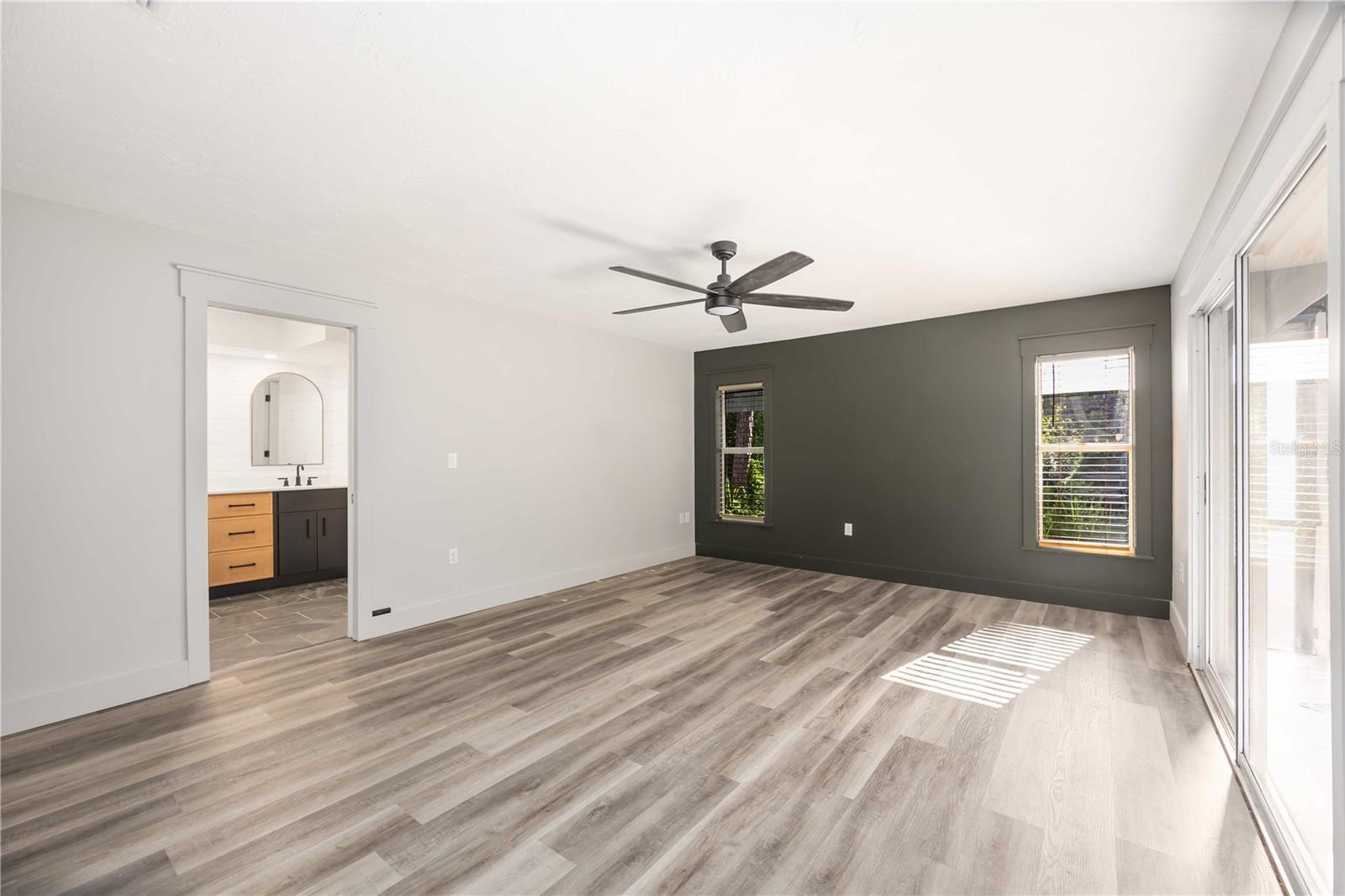 LONGWOOD VILLAS - Residential