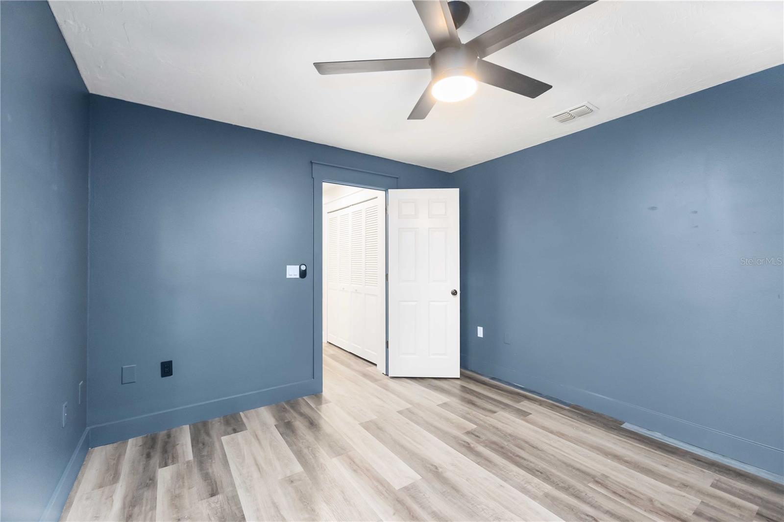 LONGWOOD VILLAS - Residential