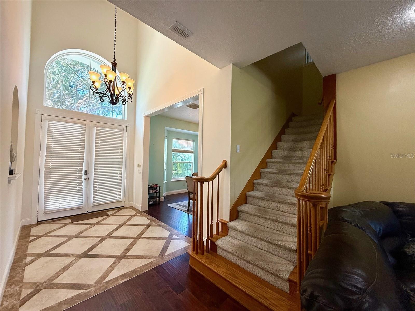 VISTA ROYALE - Residential Lease