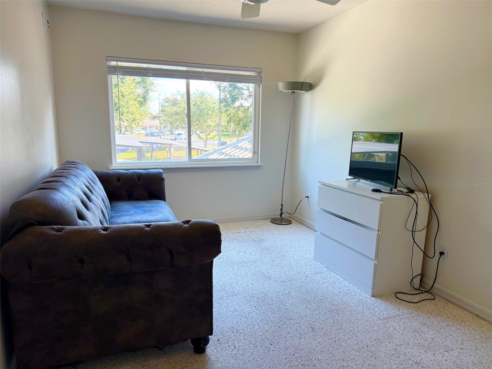 VISTA ROYALE - Residential Lease