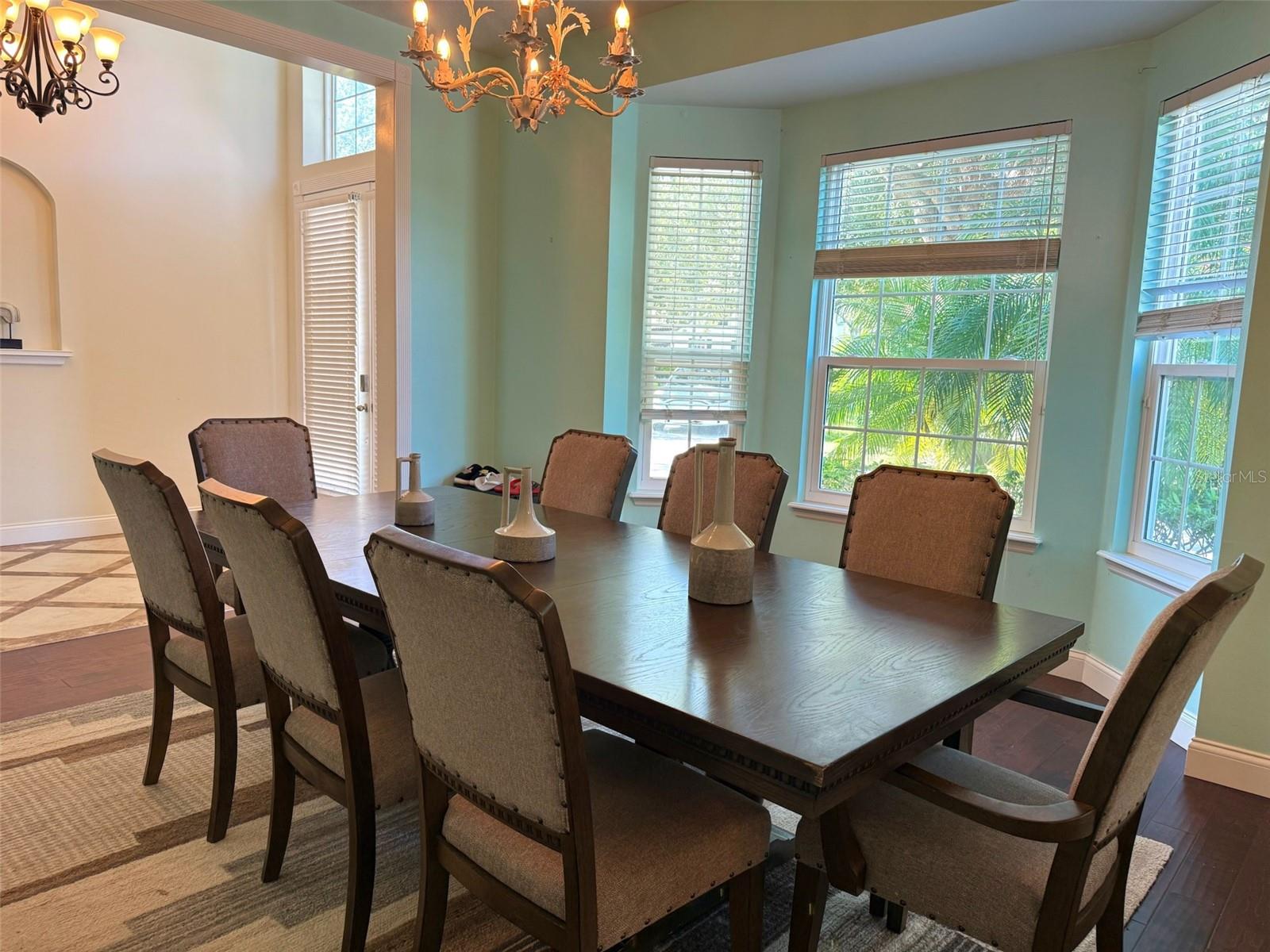 VISTA ROYALE - Residential Lease