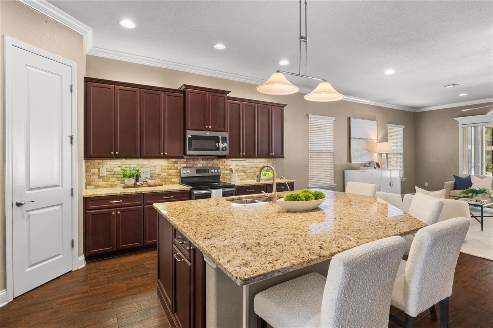 STONEY CREEK - Residential