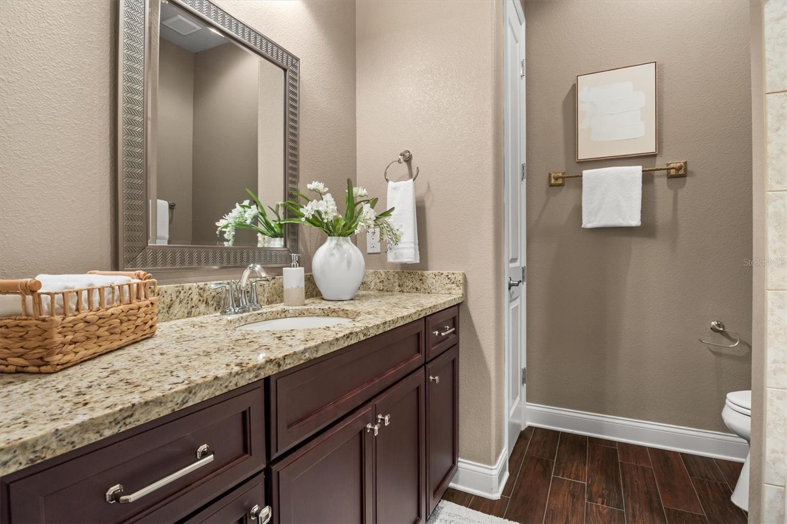 STONEY CREEK - Residential