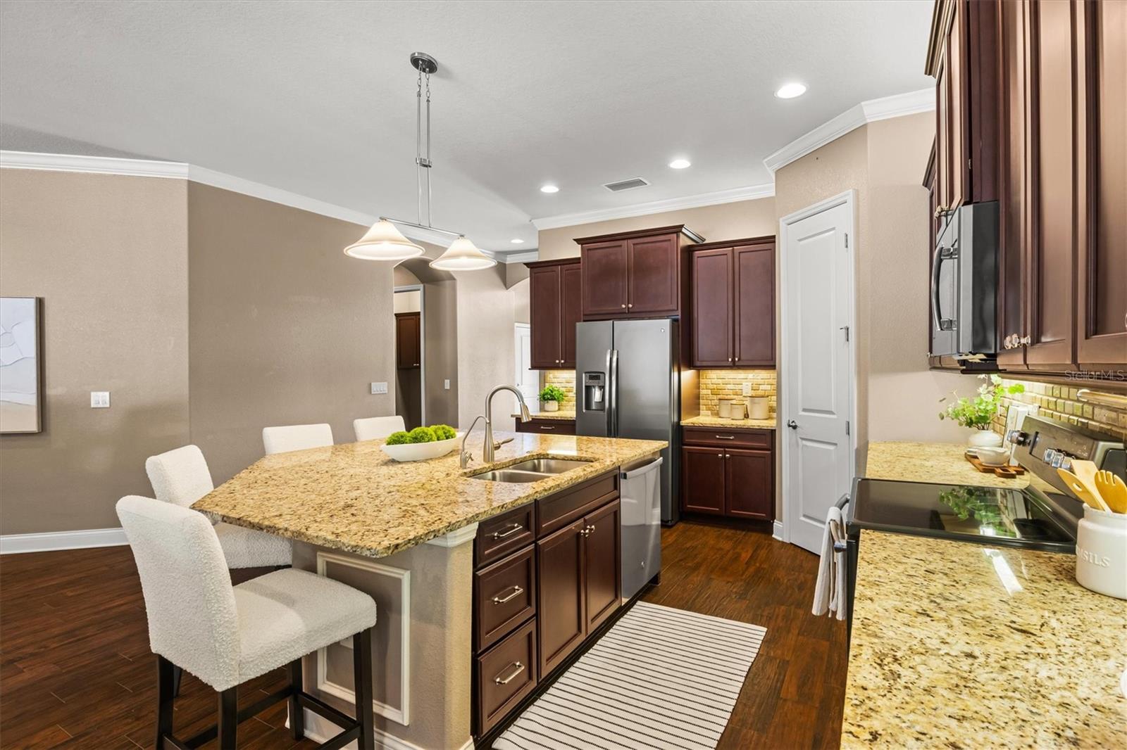 STONEY CREEK - Residential