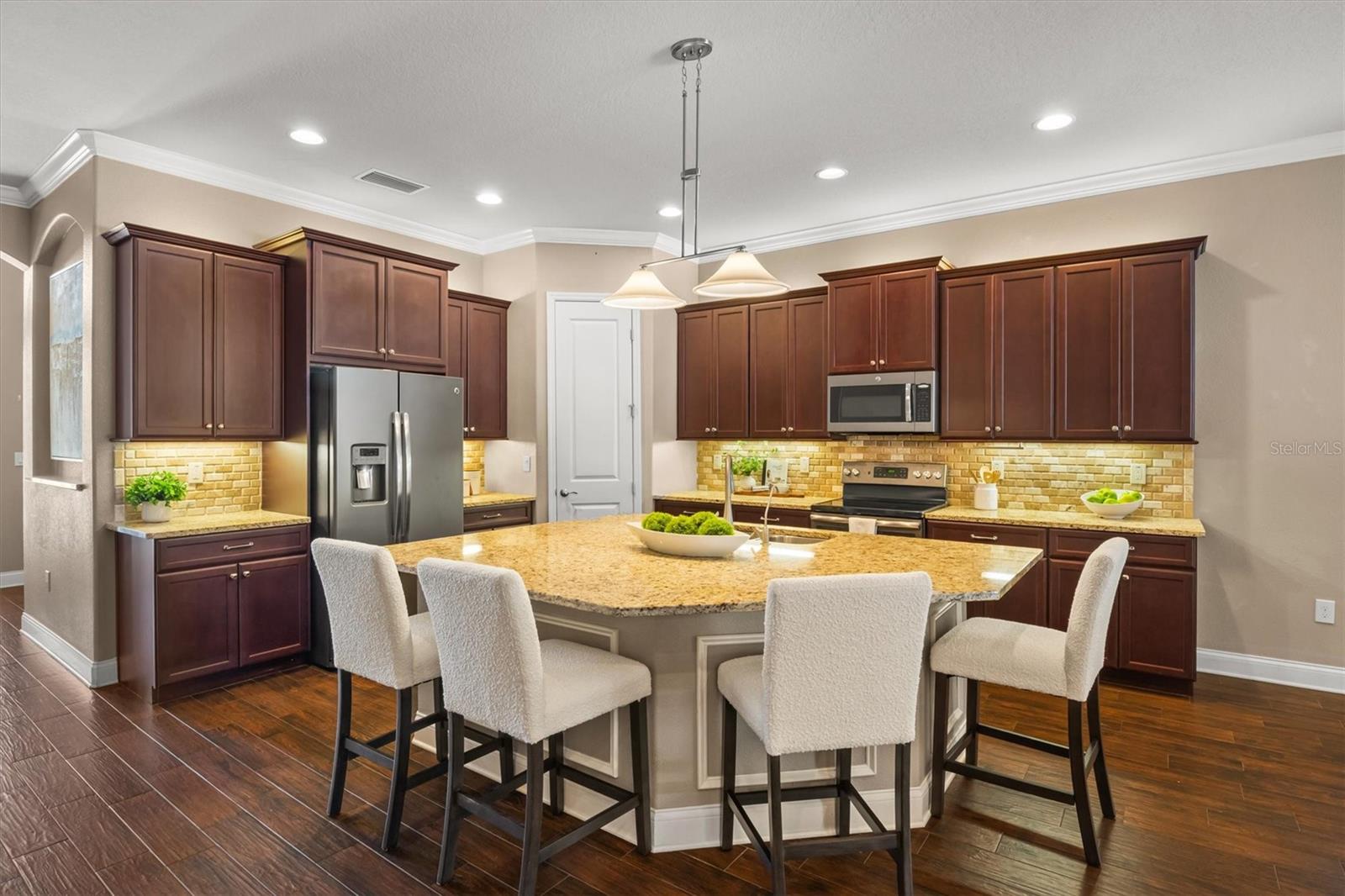 STONEY CREEK - Residential
