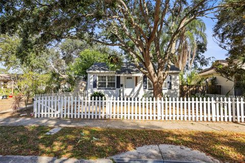 Photo of 1511 35th Avenue N, St Petersburg, FL 33704 (MLS # TB8512150)