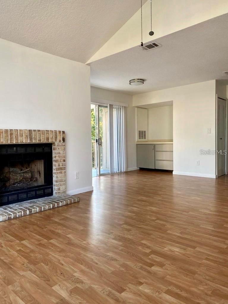 HIDDEN SPGS CONDO - Residential Lease