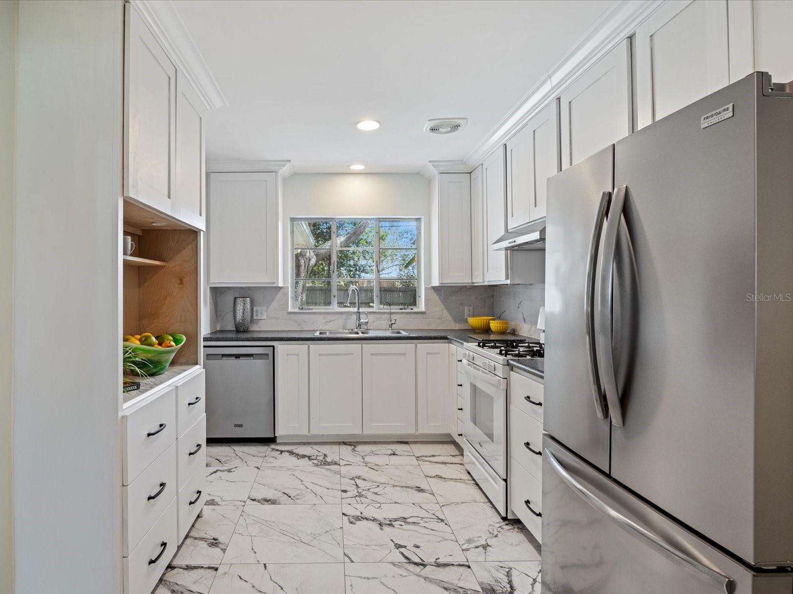 SKY CREST UNIT 7 - Residential