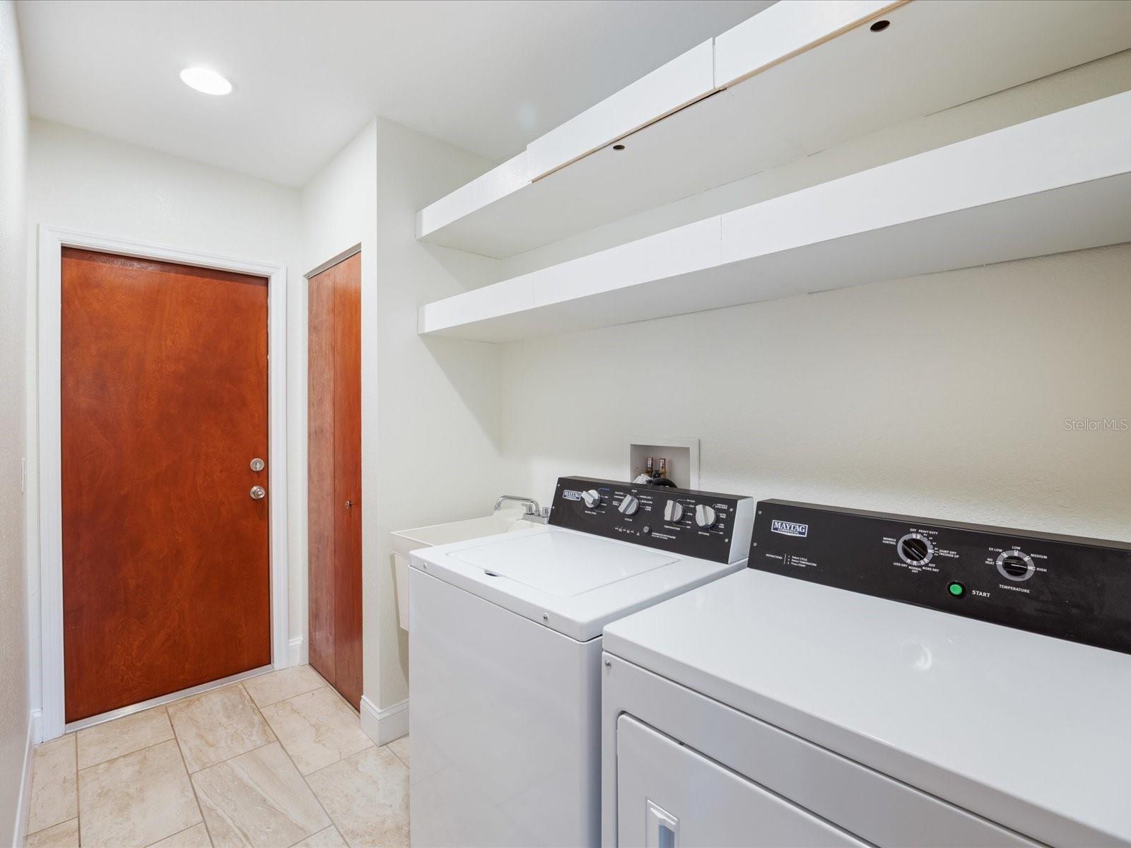 SKY CREST UNIT 7 - Residential