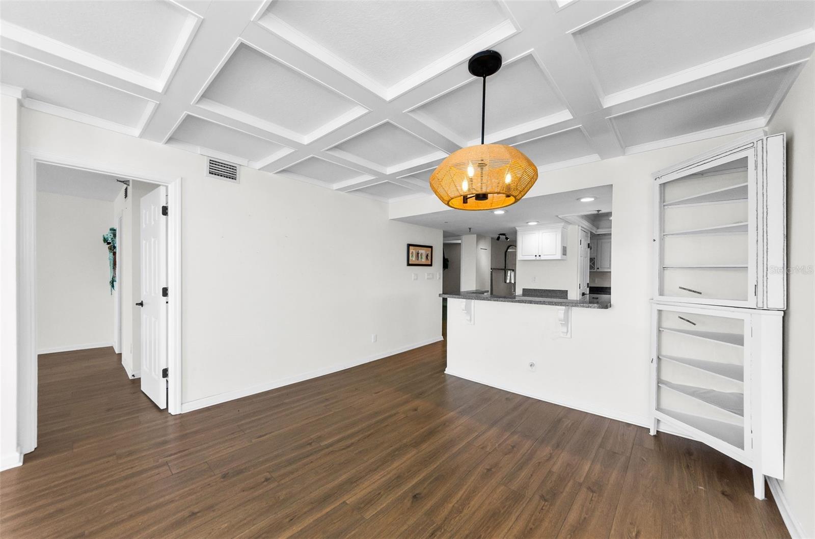 MARKER 5 CONDO - Residential