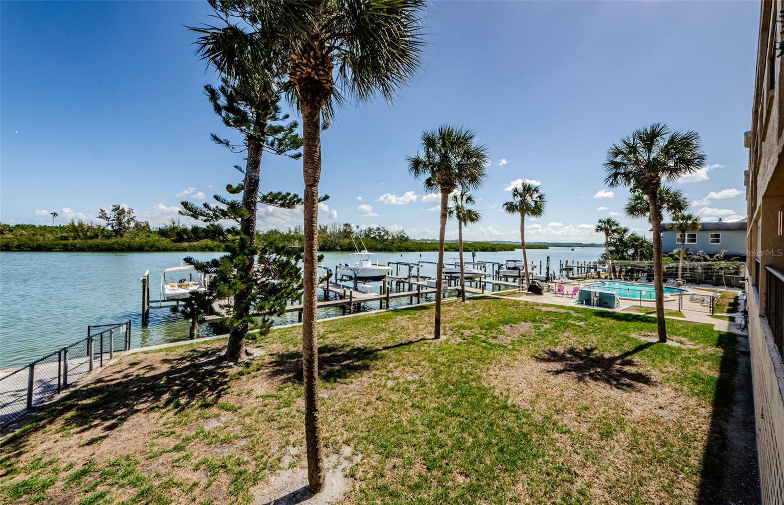 MARKER 5 CONDO - Residential