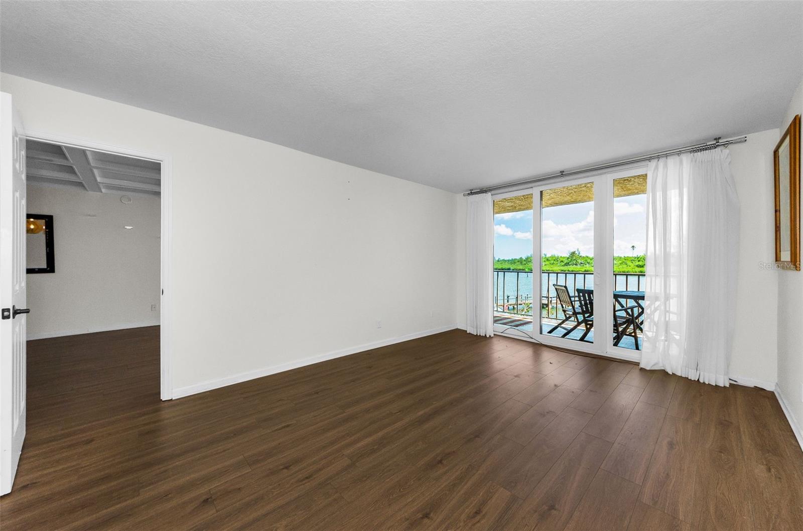 MARKER 5 CONDO - Residential