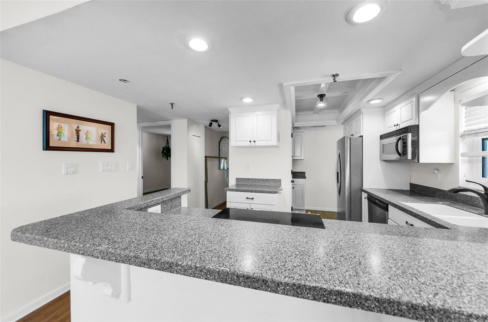 MARKER 5 CONDO - Residential