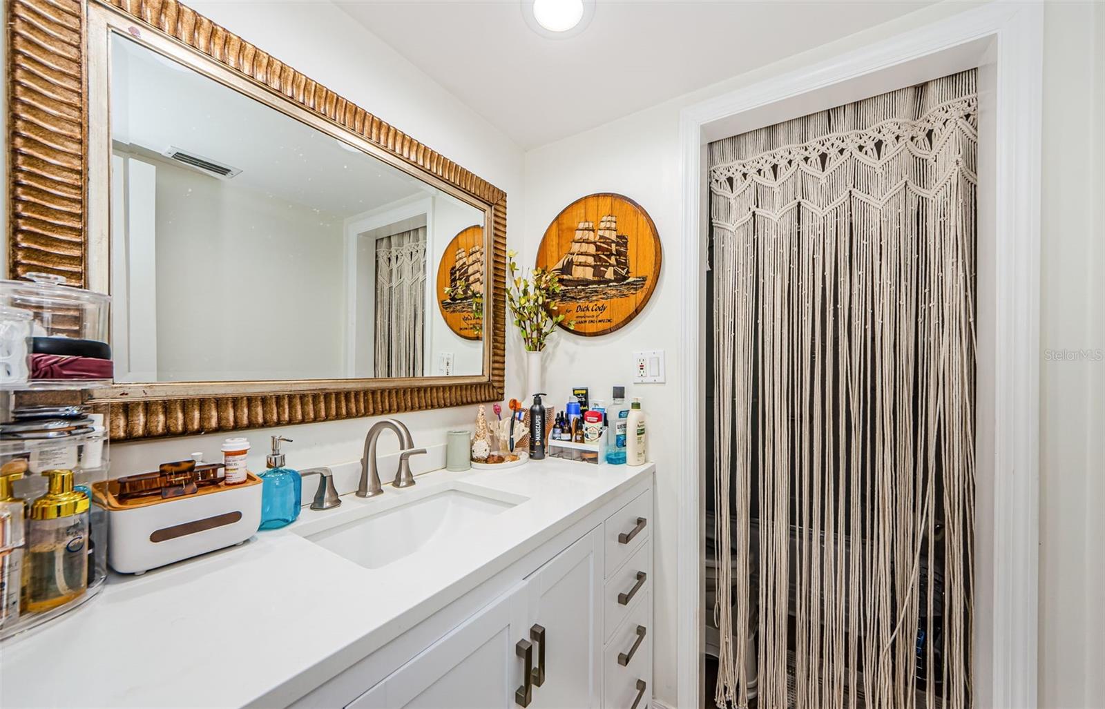 MARKER 5 CONDO - Residential