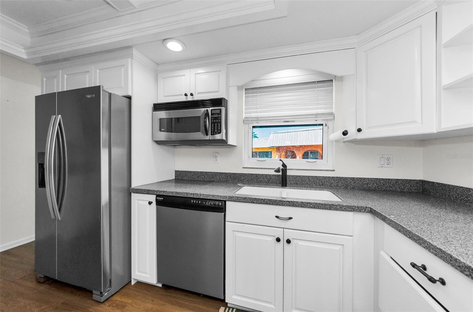 MARKER 5 CONDO - Residential