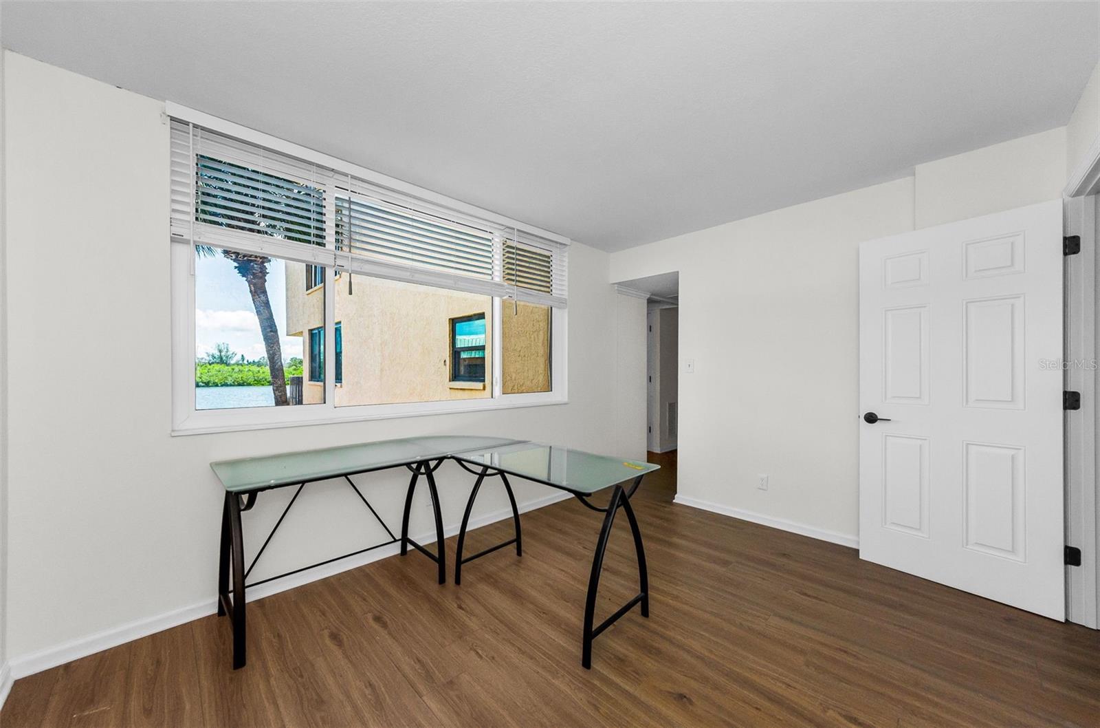 MARKER 5 CONDO - Residential