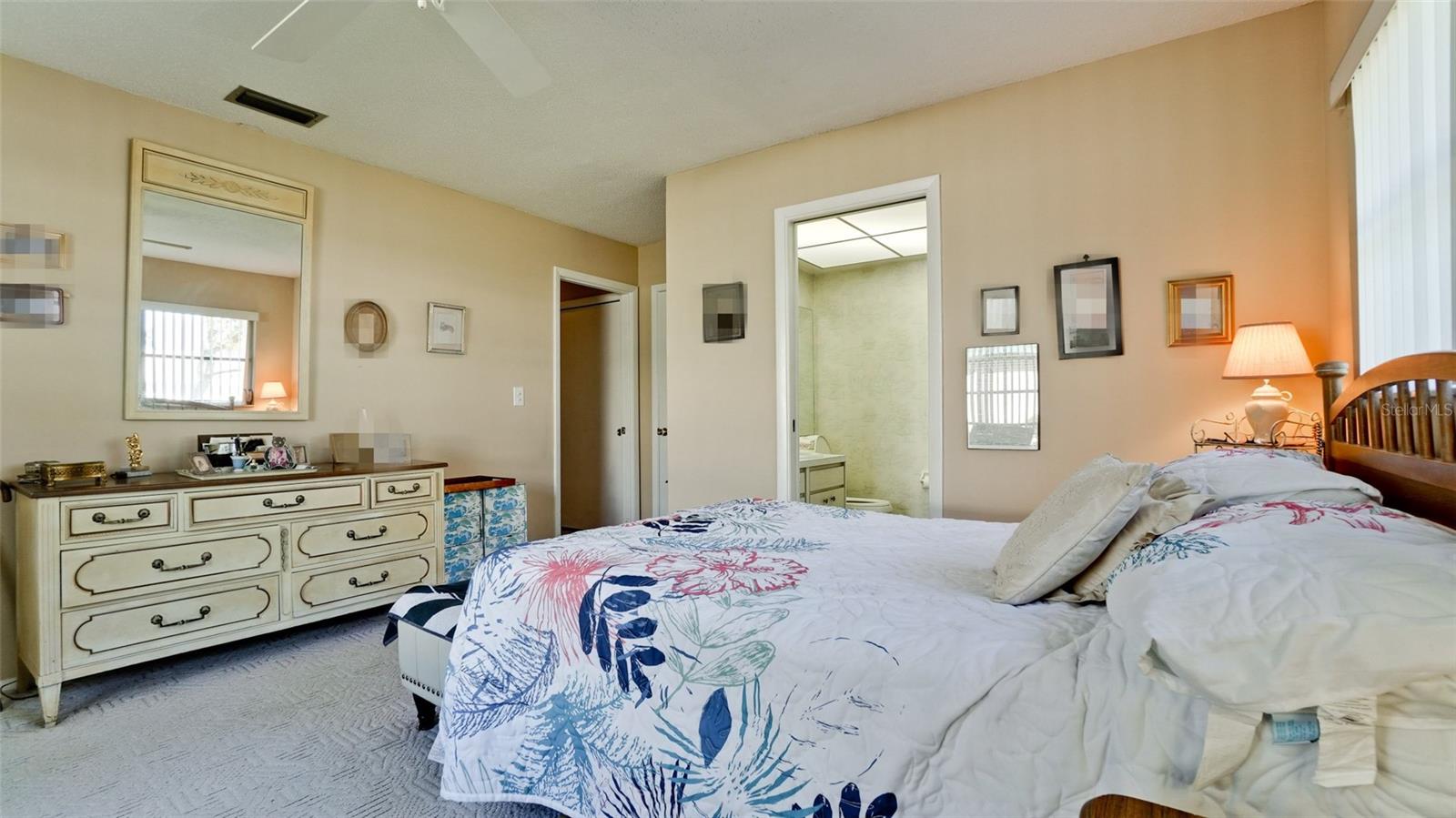 VILLAGE GREEN OF BRADENTON SEC 5 - Residential