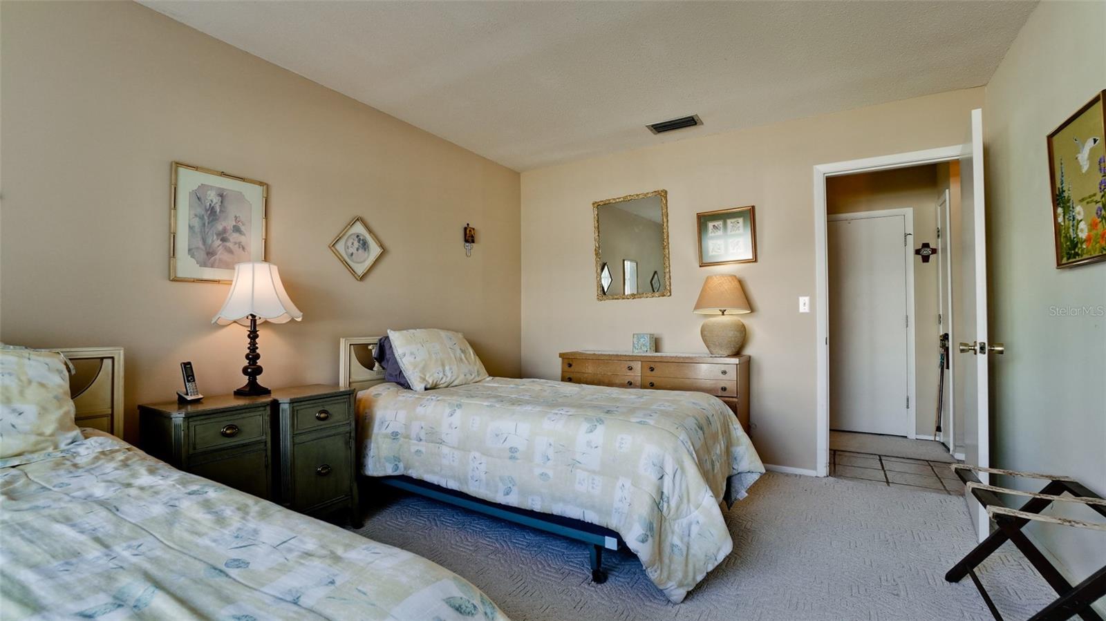 VILLAGE GREEN OF BRADENTON SEC 5 - Residential