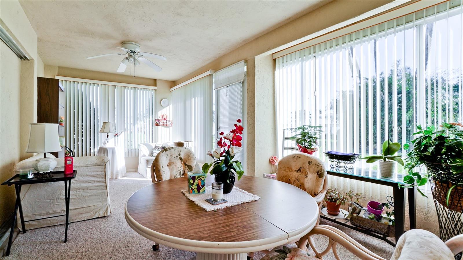 VILLAGE GREEN OF BRADENTON SEC 5 - Residential