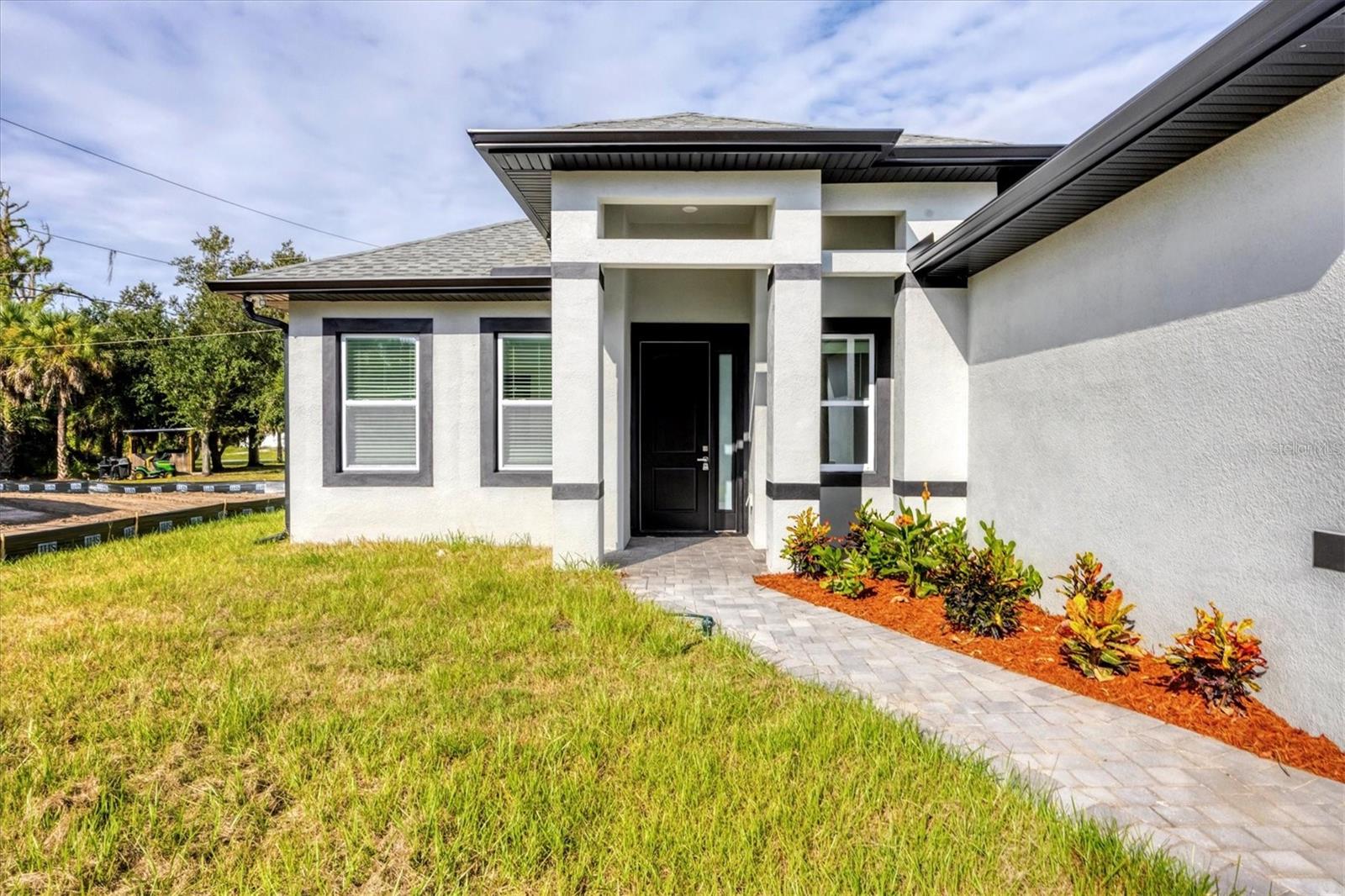 406 KINDRED BOULEVARD