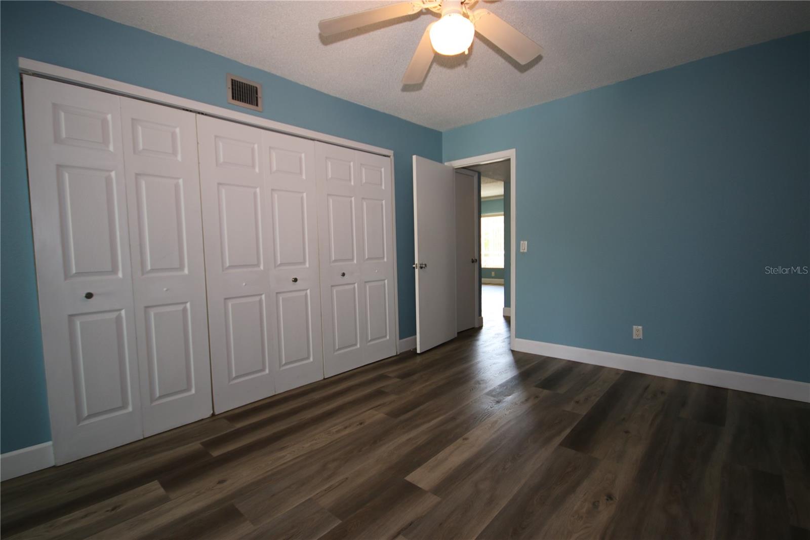 ON TOP OF THE WORLD - Residential