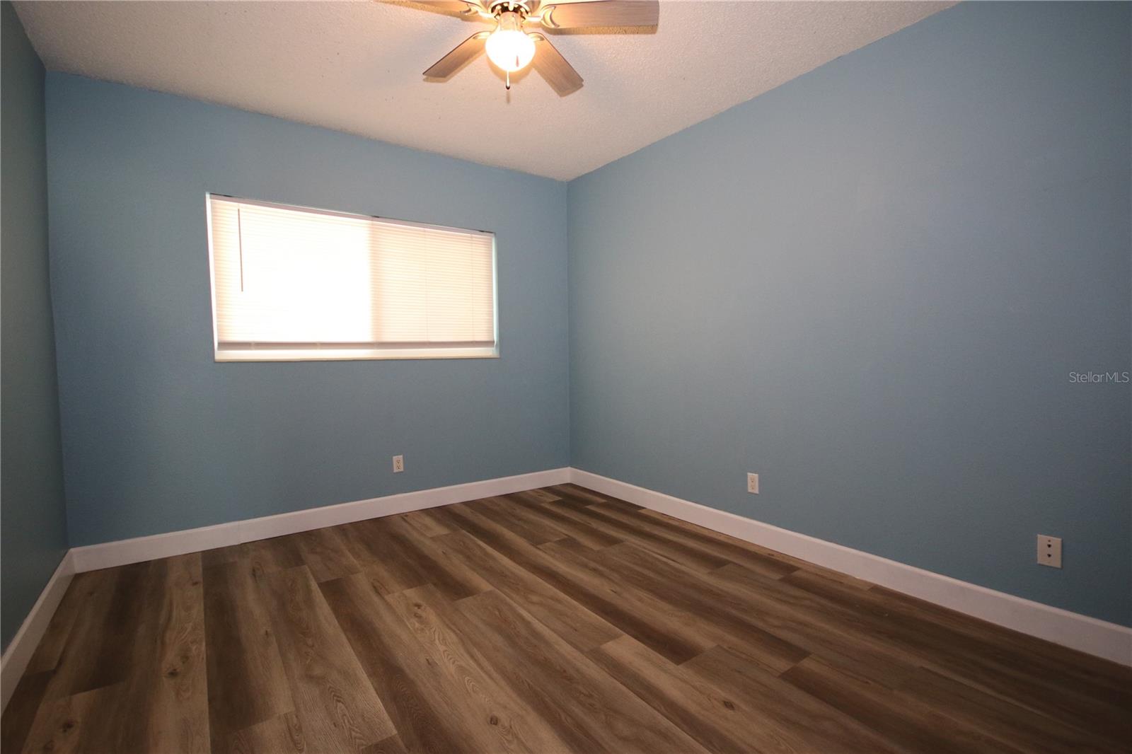 ON TOP OF THE WORLD - Residential