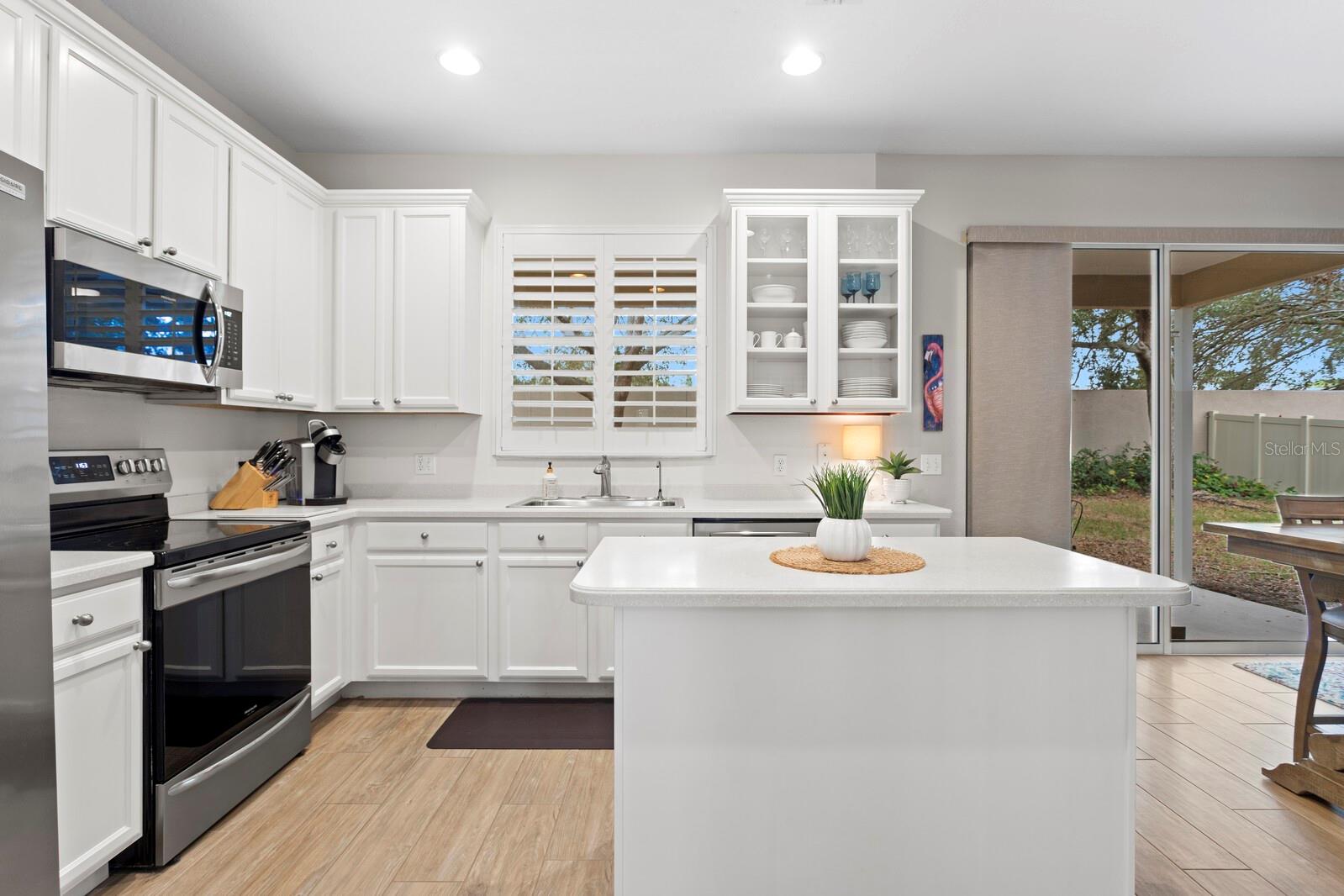 HARBOR GROVE - Residential