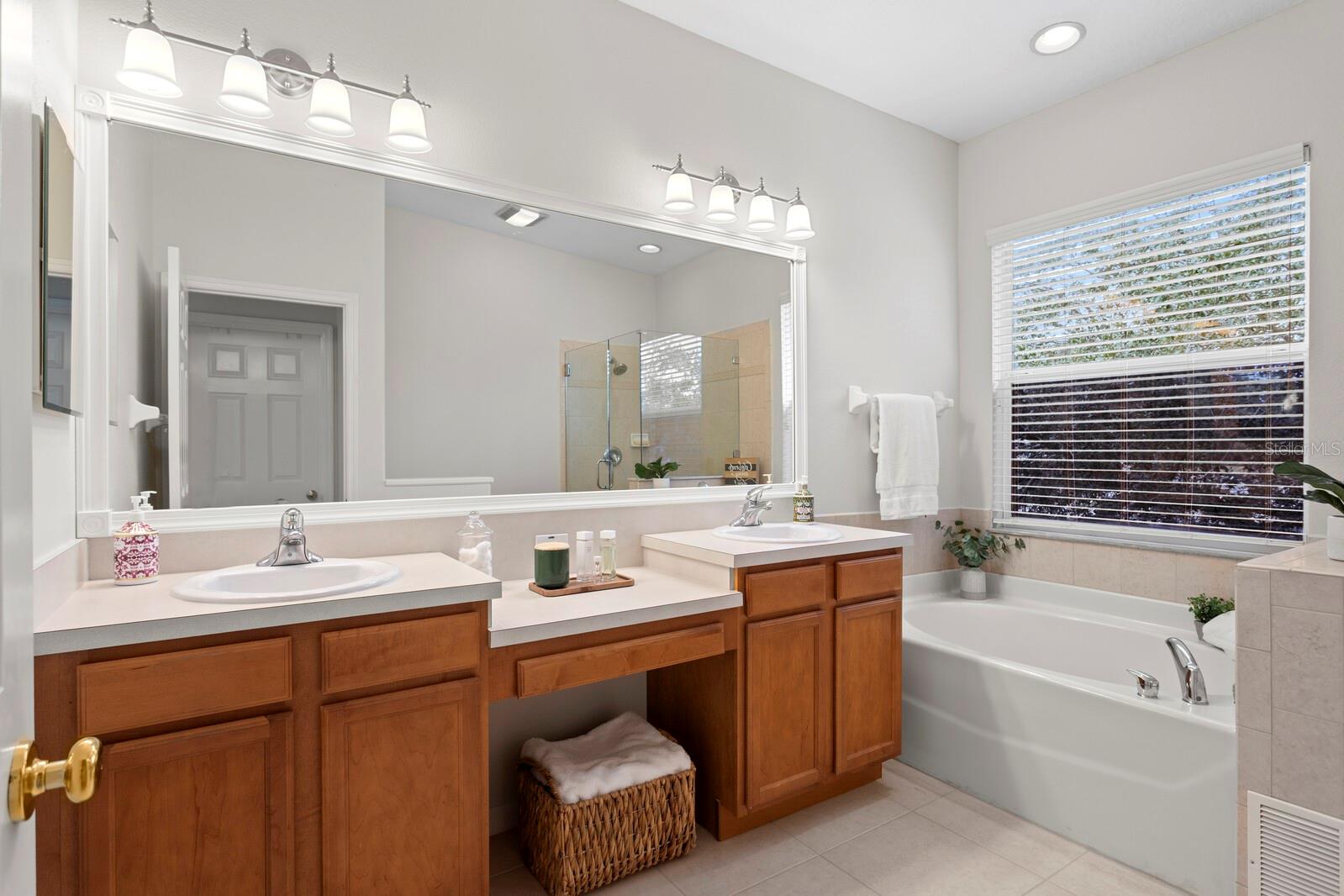 HARBOR GROVE - Residential