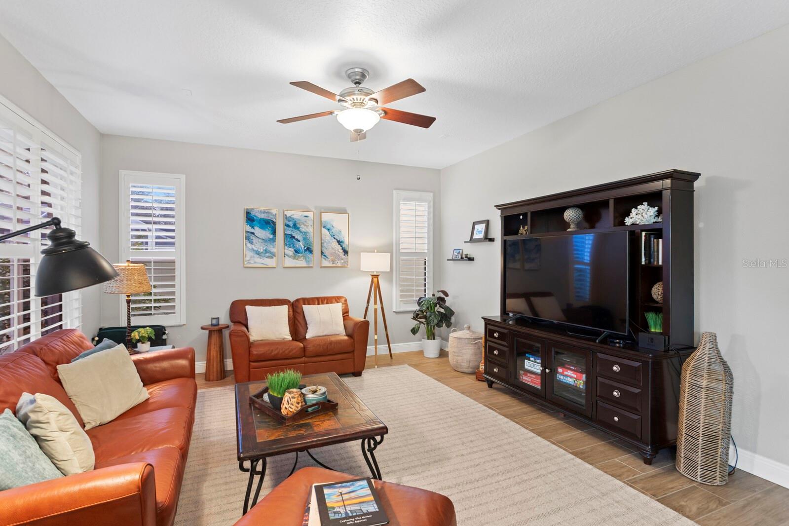 HARBOR GROVE - Residential