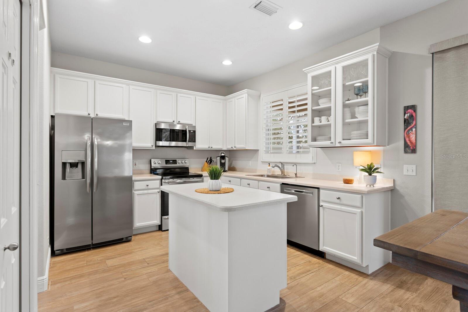 HARBOR GROVE - Residential