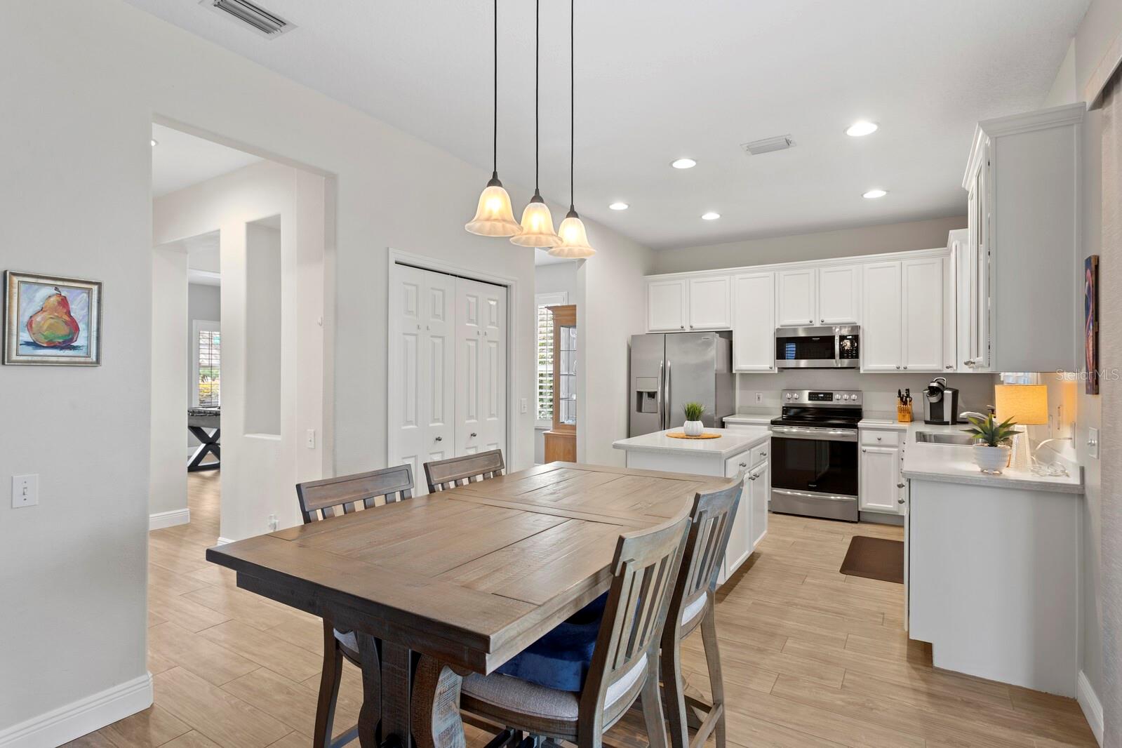 HARBOR GROVE - Residential