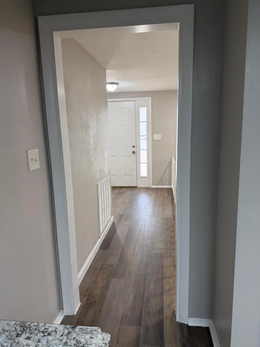 LA VILLA GARDENS - Residential Lease