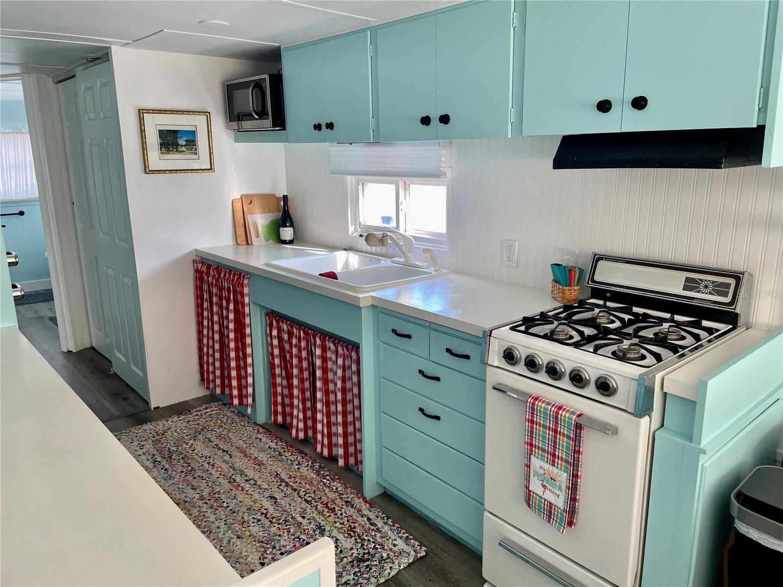 GULFSHORE OF LONGBOAT KEY - Residential