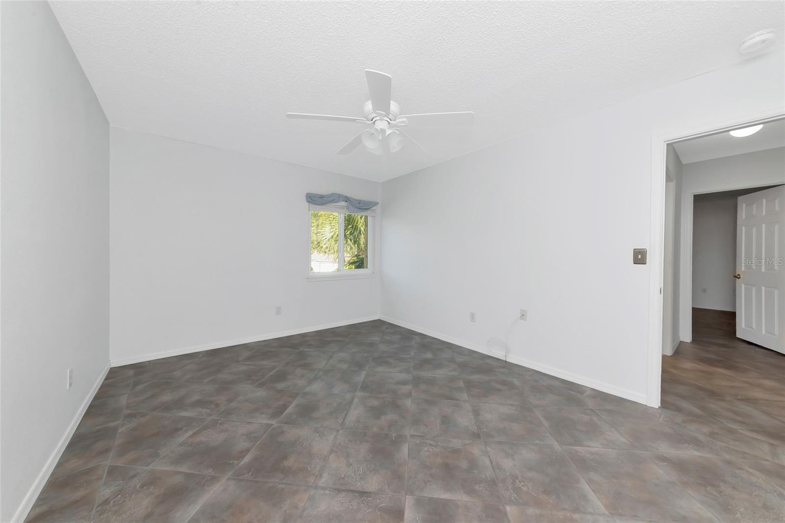 VISTAS ON BENEVA - Residential