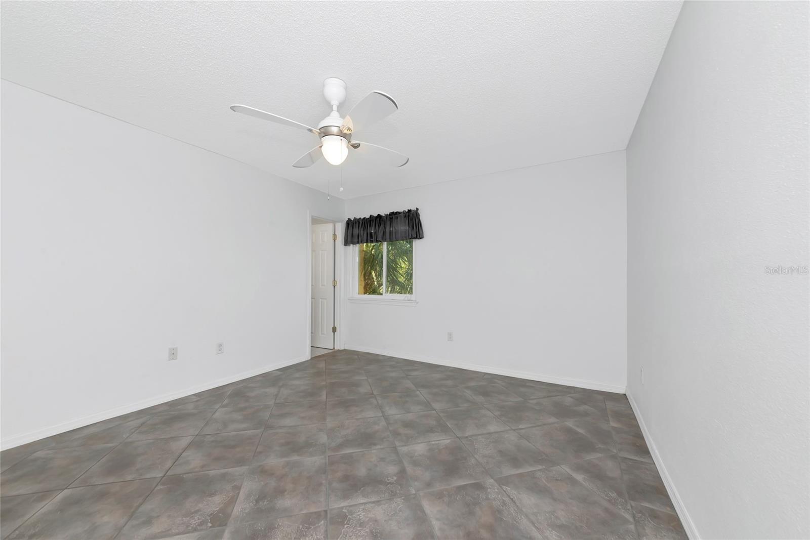 VISTAS ON BENEVA - Residential