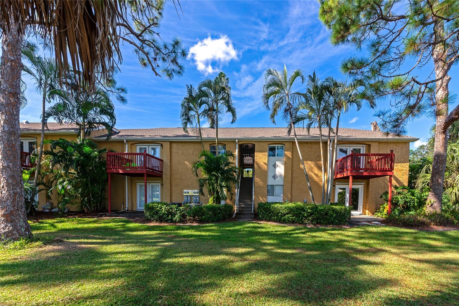 VISTAS ON BENEVA - Residential