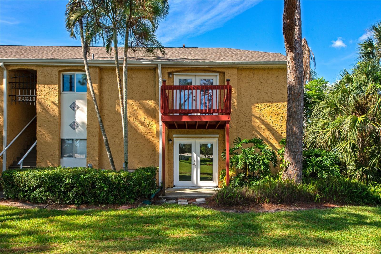 VISTAS ON BENEVA - Residential