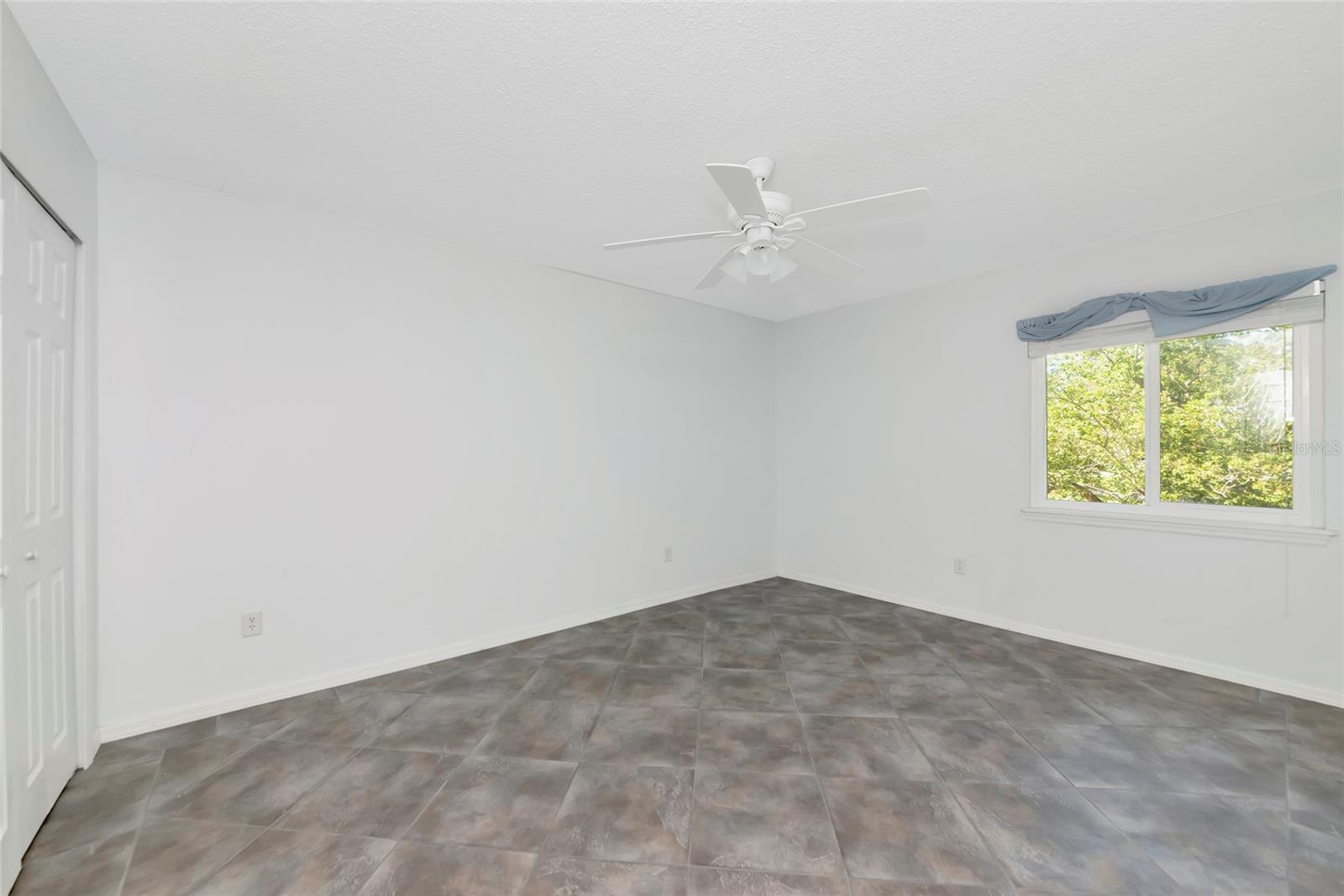 VISTAS ON BENEVA - Residential