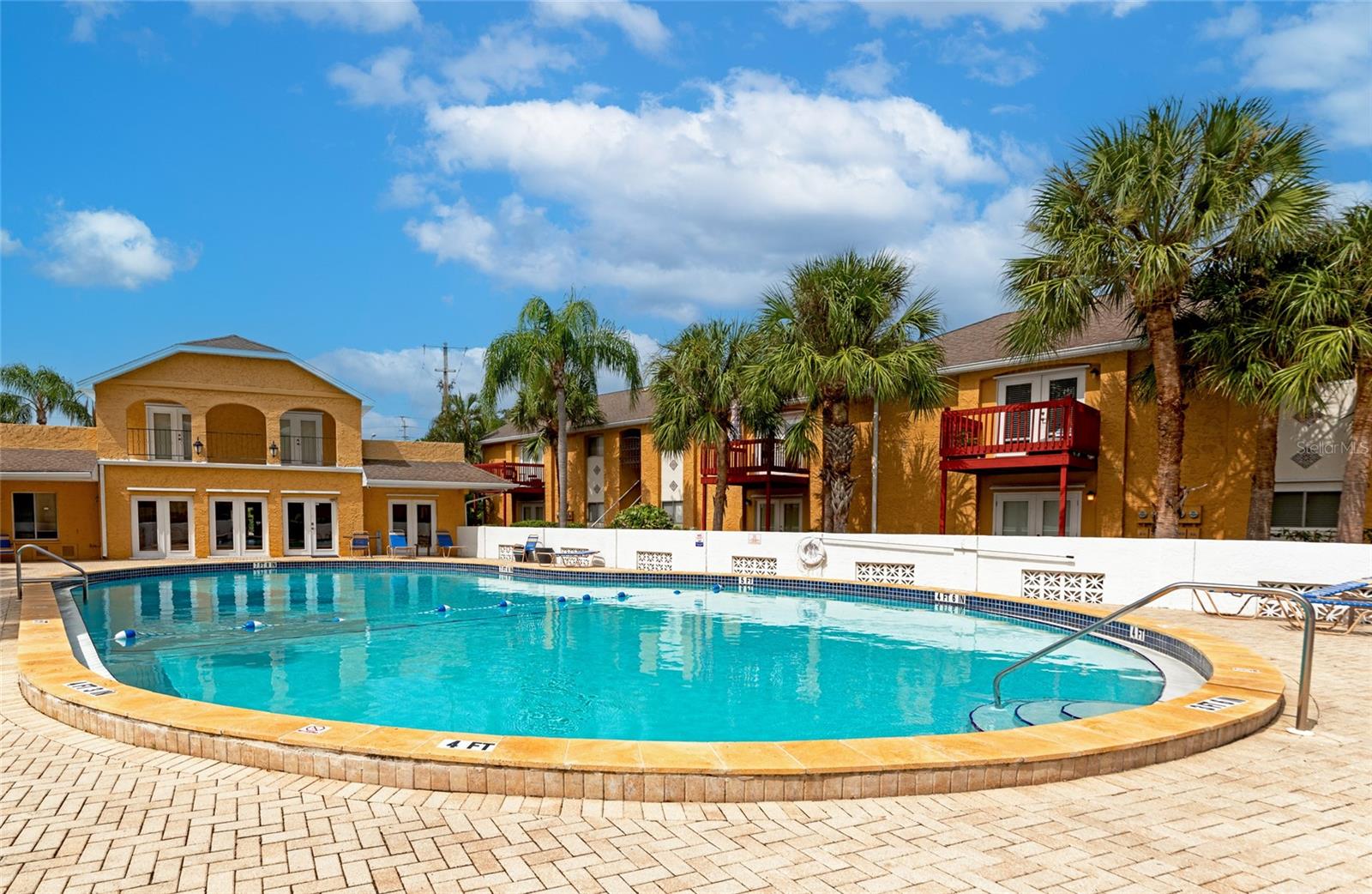 VISTAS ON BENEVA - Residential