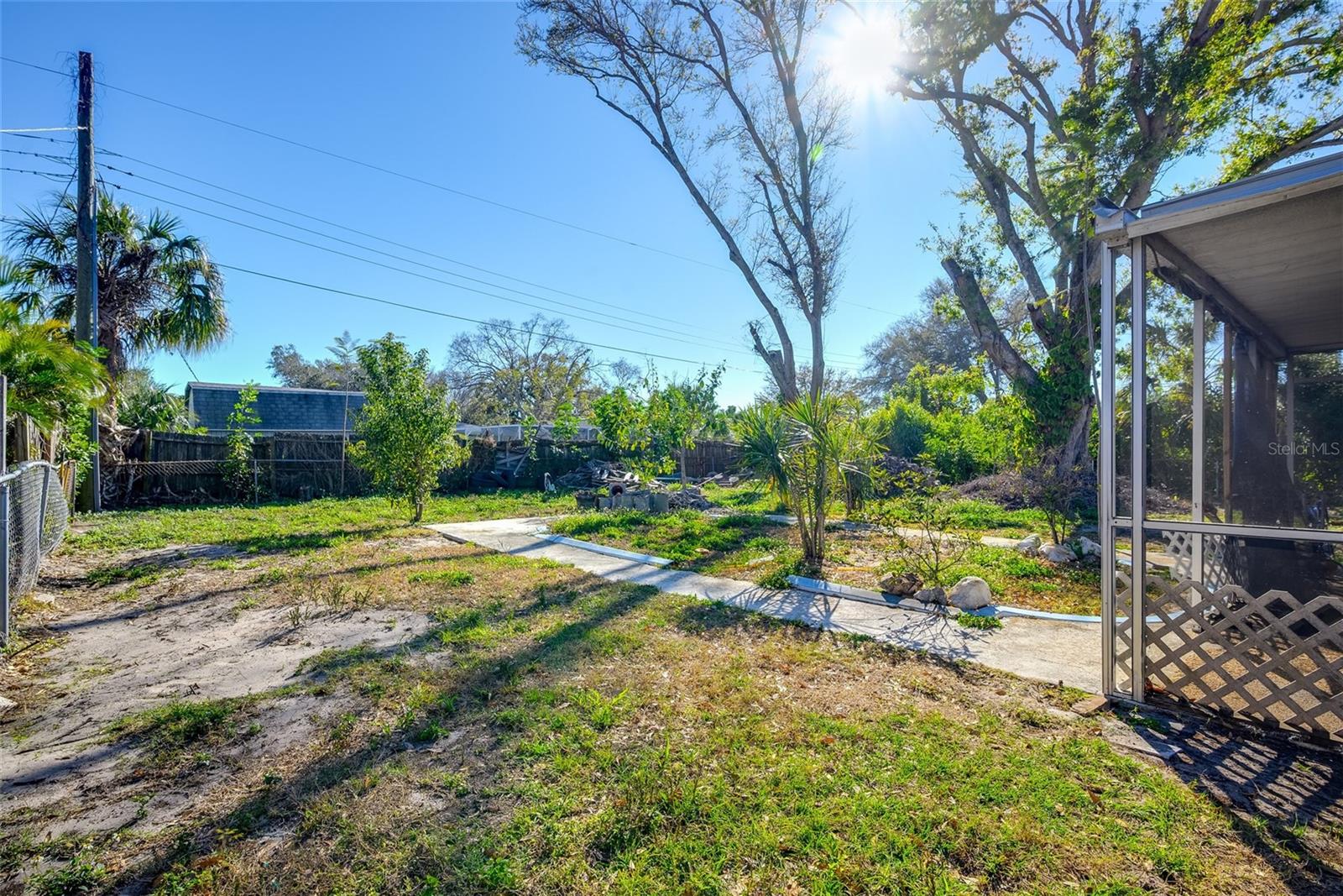 PARADISE GARDENS - Residential